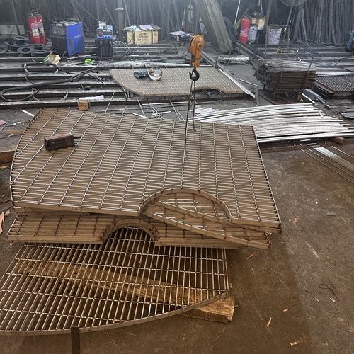 國內(nèi)鋼格板vs進(jìn)口產(chǎn)品，性價(jià)比差距大不大